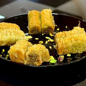 BAKLAVA  cu NUCA (150g)